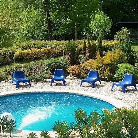 Spa & Pool Vila Anna *