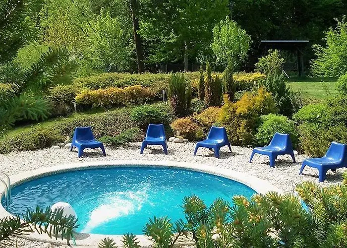 & Pool Anna *